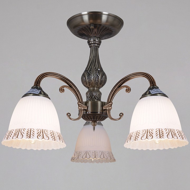 Люстра на штанге  99018-0.3-03 в интернет-магазине "Галерея света"