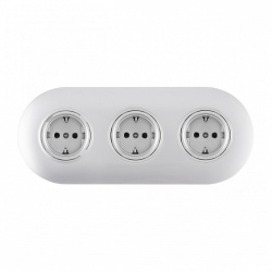 Розетка с заземлением и со шторкой Arte Milano SET08-3 SET08-3-40-1x3 silver в интернет-магазине "Галерея света"