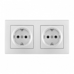 Розетка с заземлением и со шторкой Arte Milano SET06-2 SET06-2-40-1x2 silver в интернет-магазине "Галерея света"