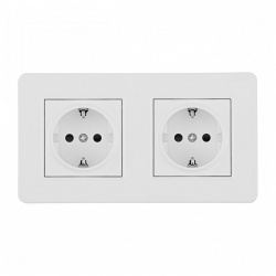 Розетка с заземлением и со шторкой Arte Milano SET16-2 SET16-2-40-1x2 white в интернет-магазине "Галерея света"