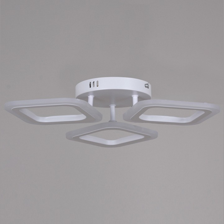 Потолочная люстра 05104-0.3-03 WH в интернет-магазине "Галерея света"