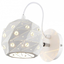 Бра Wertmark Delfina WE263.01.001 в интернет-магазине "Галерея света"