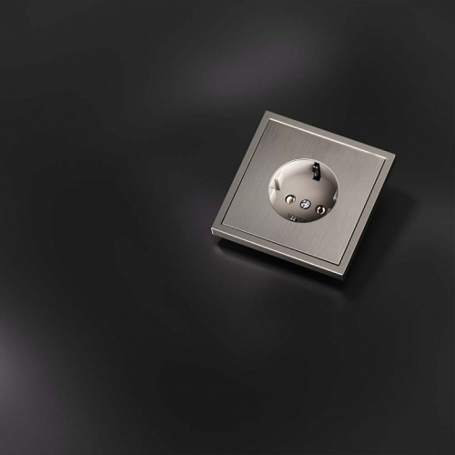 Накладка для розетки с заземлением Voltum S70 METAL VLSM000611 в Нижнем Новгороде фото 5