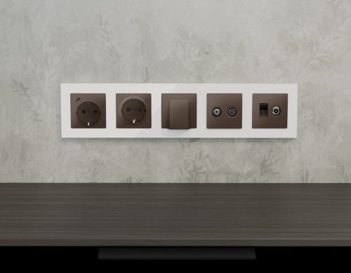 Накладка для ТВ-розетки и RJ-11 или RJ-45 Ambrella Volt ALFA AP6425 в Нижнем Новгороде фото 2