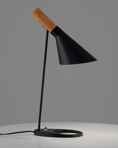 Настольная лампа офисная Moderli Turin V11333-1T в Нижнем Новгороде фото 7