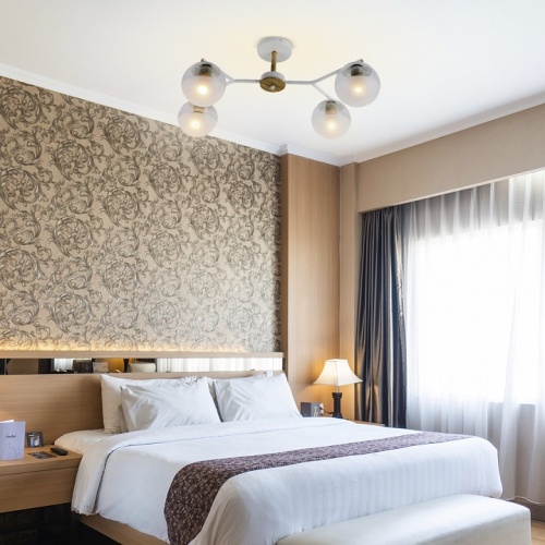 Люстра на штанге Escada Avignon 1130/4PL White в Нижнем Новгороде фото 3