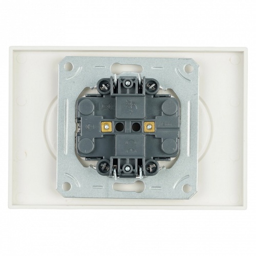 Розетка двойная без заземления и со шторкой Stekker Эмили 49903 в Нижнем Новгороде фото 3