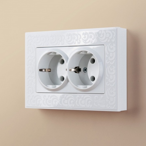 Розетка двойная с заземлением, без рамки Werkel белый W1172001 в Нижнем Новгороде фото 3