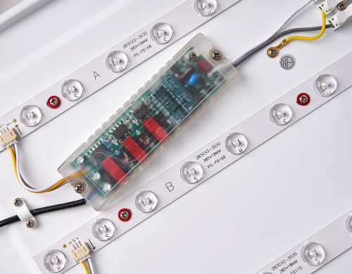 Накладной светильник Ambrella Light FF FF76 в Нижнем Новгороде фото 3