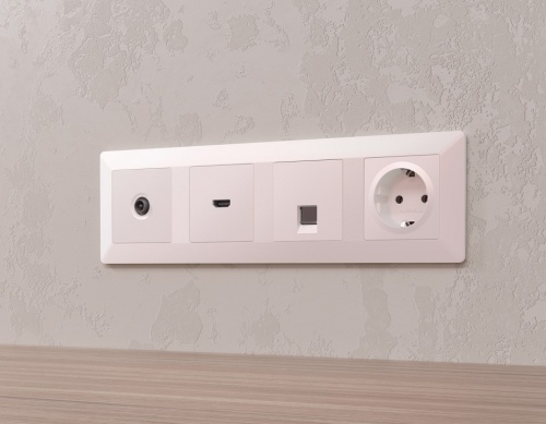 Розетка Ethernet RJ-45 и со шторками, без рамки Ambrella Volt ALFA MA212005 в Нижнем Новгороде фото 2