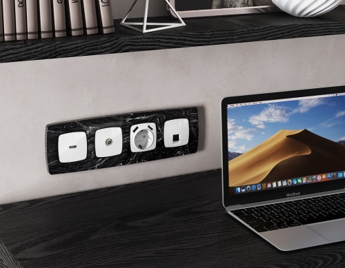 Розетка Ethernet RJ-45 и со шторками, без рамки Ambrella Volt OMEGA MO112005 в Нижнем Новгороде фото 4