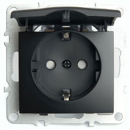 Розетка с заземлением и со шторкой, без рамки с крышкой Stekker Эрна 49156 в Нижнем Новгороде
