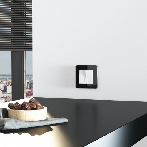 Рамка на 1 пост Werkel Elite (черный, стекло) W0012448 в Нижнем Новгороде фото 2