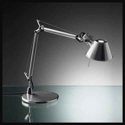 Настольная лампа офисная Artemide  A001300 в Нижнем Новгороде