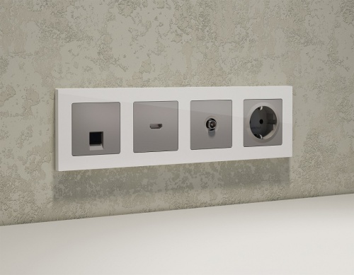 Розетка Ethernet RJ-45 и со шторками, без рамки Ambrella Volt ALFA MA512005 в Нижнем Новгороде фото 2