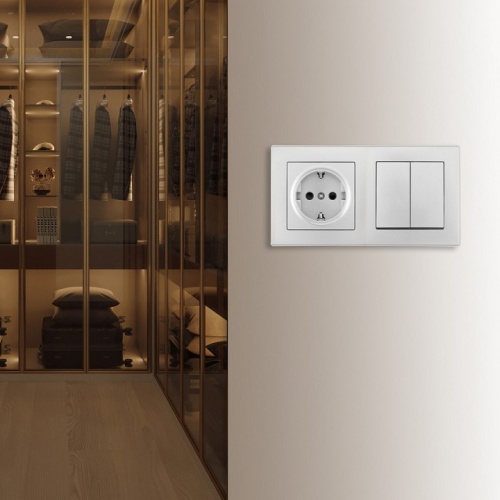 Блок с розеткой и выключателем Arte Milano SET06-2 SET06-2-30-2-40-1 silver в Нижнем Новгороде фото 2