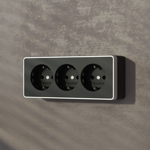 Розетка тройная с заземлением и со шторками Werkel Gallant (черный с серебром) W5073134 в Нижнем Новгороде фото 2