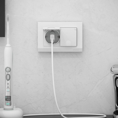 Розетка двойная влагозащищенная с заземлением и со шторками с крышкой Werkel белый W1172201 в Нижнем Новгороде фото 4