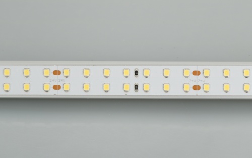 Лента RT 2-5000 24V Warm3000 2x2 (2835, 980 LED, CRI98) (Arlight, 20 Вт/м, IP20) в Звенигороде фото 2