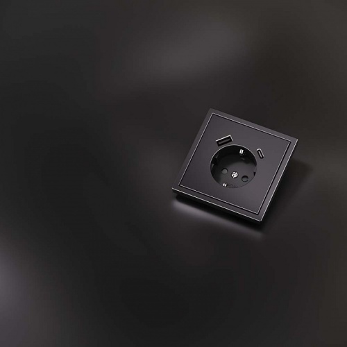 Накладка для розетки с заземлением и со шторками и 2хUSB type A и C Voltum S70 METAL VLSM001012 в Нижнем Новгороде фото 7