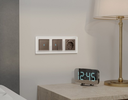 Выключатель самовозвратный одноклавишный с подсветкой, без рамки Ambrella Volt MA MA632060 в Нижнем Новгороде фото 4