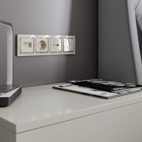 Розетка Ethernet RJ-45 без рамки Werkel слоновая кость W1181103 в Нижнем Новгороде фото 4