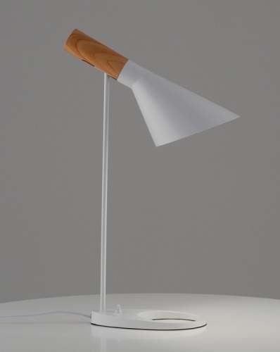 Настольная лампа офисная Moderli Turin V11335-1T в Нижнем Новгороде фото 7