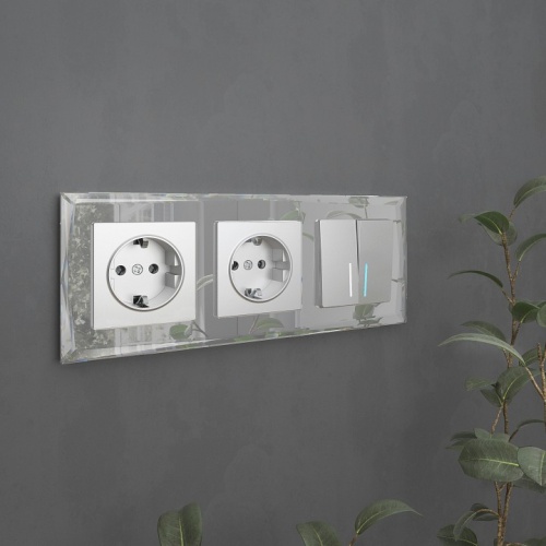 Рамка на 3 поста Werkel Diamant (зеркальный) W0031220 в Нижнем Новгороде фото 2