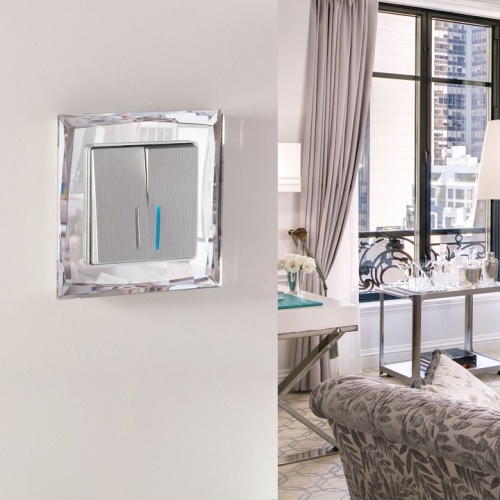 Выключатель двухклавишный с подсветкой без рамки Werkel cеребряный рифленый W1120109 в Нижнем Новгороде фото 2