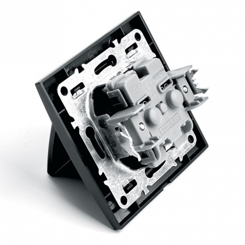 Розетка с заземлением и со шторкой, с крышкой Stekker Эрна 39481 в Нижнем Новгороде фото 4