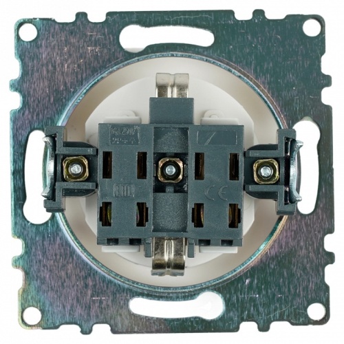 Розетка с заземлением и со шторкой, без рамки Stekker Катрин 39304 в Нижнем Новгороде фото 3