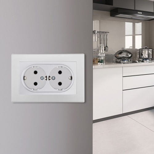 Розетка двойная с заземлением и со шторкой Arte Milano SET06-2 SET06-double-40-2 silver в Нижнем Новгороде фото 2