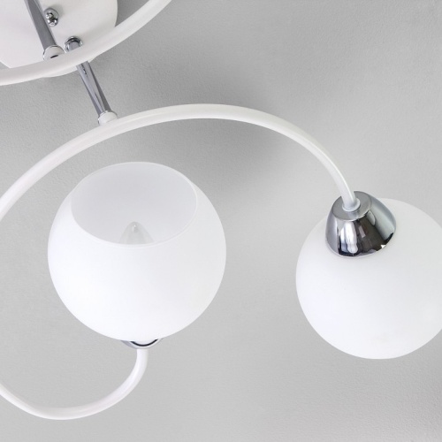 Потолочная люстра Eurosvet Tulia 30136/4 белый в Нижнем Новгороде фото 2