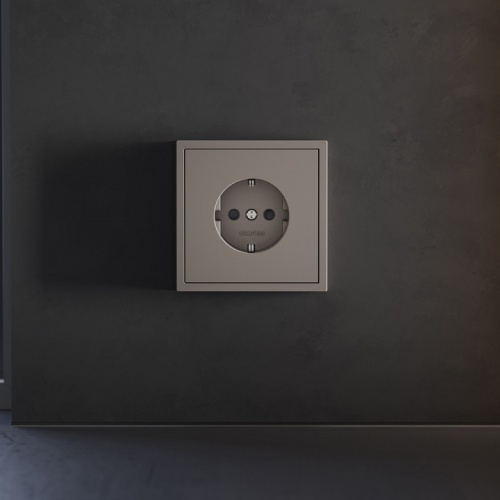 Накладка для розетки с заземлением и со шторками Voltum S70 VLS000714 в Нижнем Новгороде фото 4