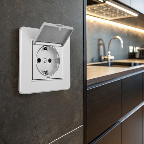 Розетка с заземлением и шторкой, с крышкой Arte Milano SET16-1 SET16-1-41-1 silver в Нижнем Новгороде фото 2