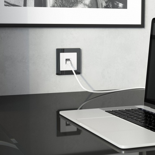 Розетка Ethernet RJ-45 и со шторками, без рамки Werkel белый W5120101 в Нижнем Новгороде фото 2