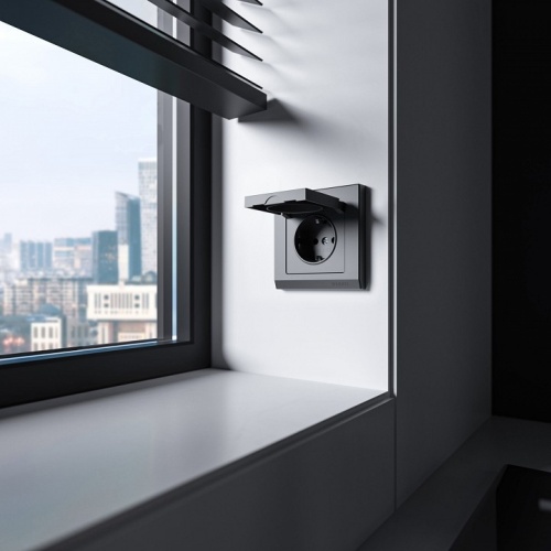 Розетка с заземлением и со шторкой, без рамки с крышкой Werkel графит матовый W1171264 в Нижнем Новгороде фото 3