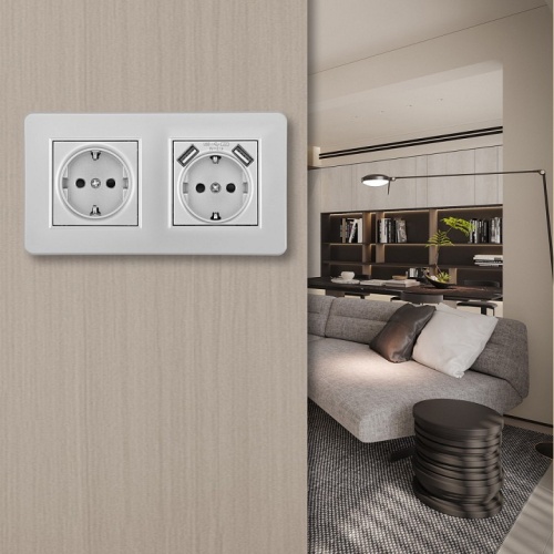 Розетка с заземлением и со шторкой и 2хUSB Arte Milano SET16-2 SET16-2-47-1-40-1 silver в Нижнем Новгороде фото 2