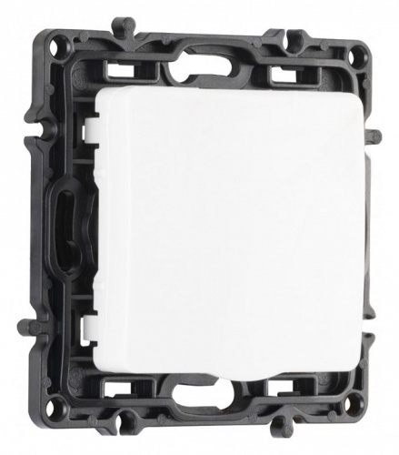 Розетка влагозащищенная с заземлением и со шторкой с крышкой Arte Milano am-217 217.41-1.white в Нижнем Новгороде фото 5