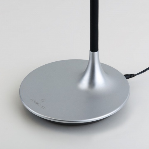 Настольная лампа офисная Eurosvet Urban 80422/1 серебристый в Нижнем Новгороде фото 3