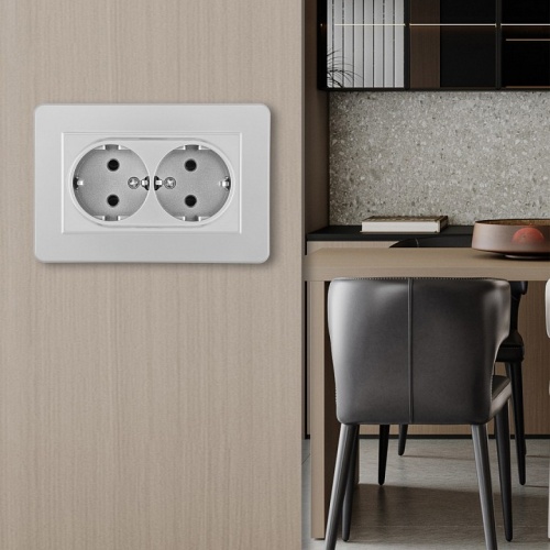 Розетка двойная с заземлением и со шторкой Arte Milano SET16-2 SET16-double-40-2 silver в Нижнем Новгороде фото 2