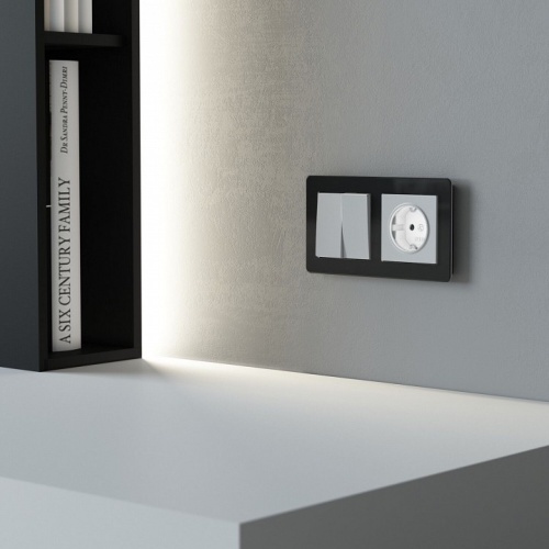 Розетка с заземлением с подсветкой, без рамки Werkel DBQ29 W1171461 в Нижнем Новгороде фото 3