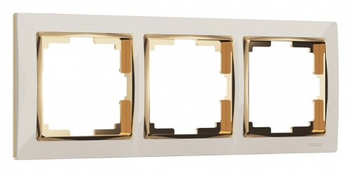 Рамка на 3 поста Werkel Snabb (слоновая кость/золото) W0031932 в Нижнем Новгороде