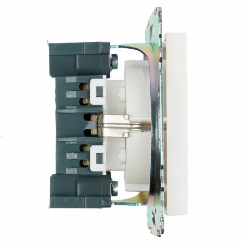 Розетка с заземлением и со шторкой, без рамки Stekker Катрин 39304 в Нижнем Новгороде фото 2