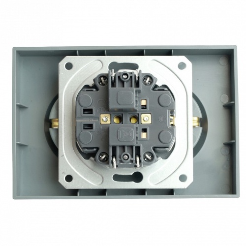 Розетка двойная с заземлением и со шторкой Stekker Эмили 49960 в Нижнем Новгороде фото 10