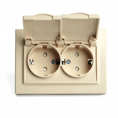 Розетка двойная с заземлением и со шторками, с крышкой Stekker Эрна 49137 в Нижнем Новгороде фото 6