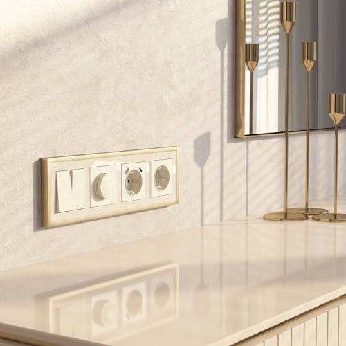 Рамка на 4 поста Werkel Baguette (айвори/латунь) W0042851 в Нижнем Новгороде фото 3