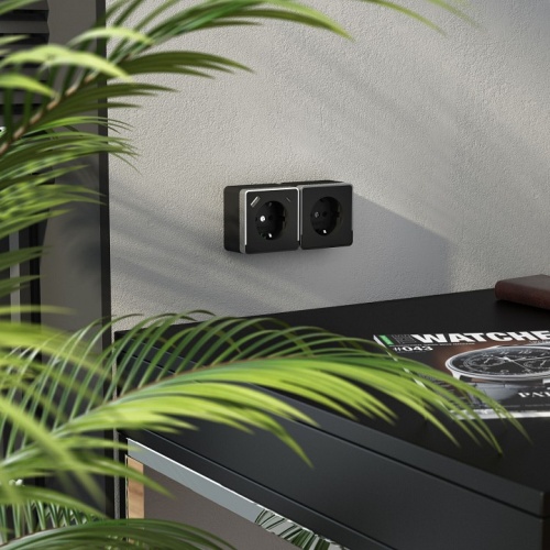 Розетка с заземлением и со шторками и USB Werkel Gallant (черный хром) W5071735 в Нижнем Новгороде фото 2