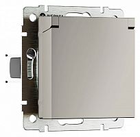 Розетка влагозащищенная с заземлением и со шторкой с крышкой Werkel дымчатый W1271204 в Нижнем Новгороде