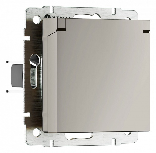 Розетка влагозащищенная с заземлением и со шторкой с крышкой Werkel дымчатый W1271204 в Нижнем Новгороде